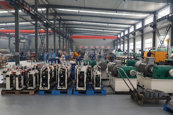 Hot Rolled Steel Tube Mill Machine , Roll Forming Machine For Construction